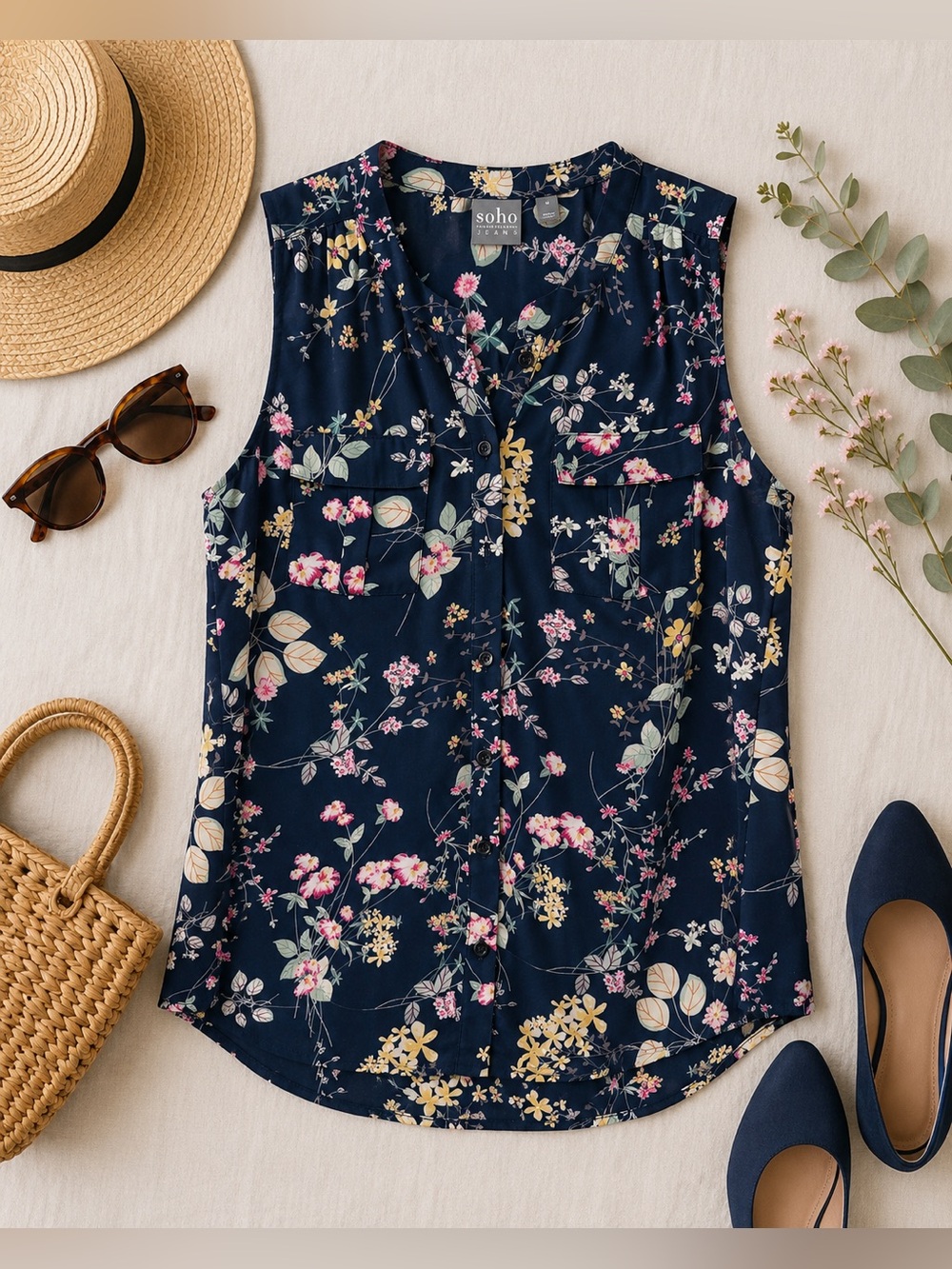 New York & Company Soho Jeans Navy Floral Sleeveless Button-Down Blouse Size Med